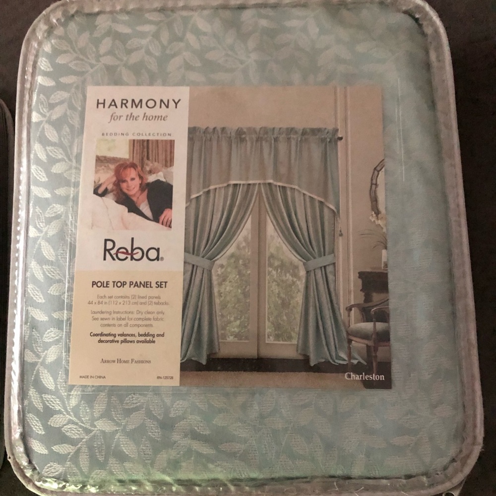 Reba Pole Top Panel Set 2 pack